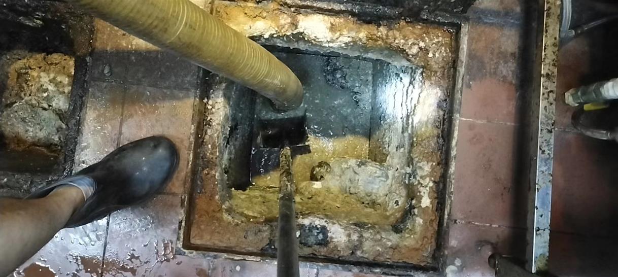 南圣镇污水池清理一般都有毒气，怎么预防中毒呢？
